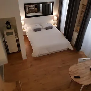 Couette-café Loge De L'opera